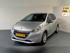 Peugeot 208 - 1.2 PureTech Style Pack | NL-AUTO | PARKEERSENS. | BLUETOOTH |