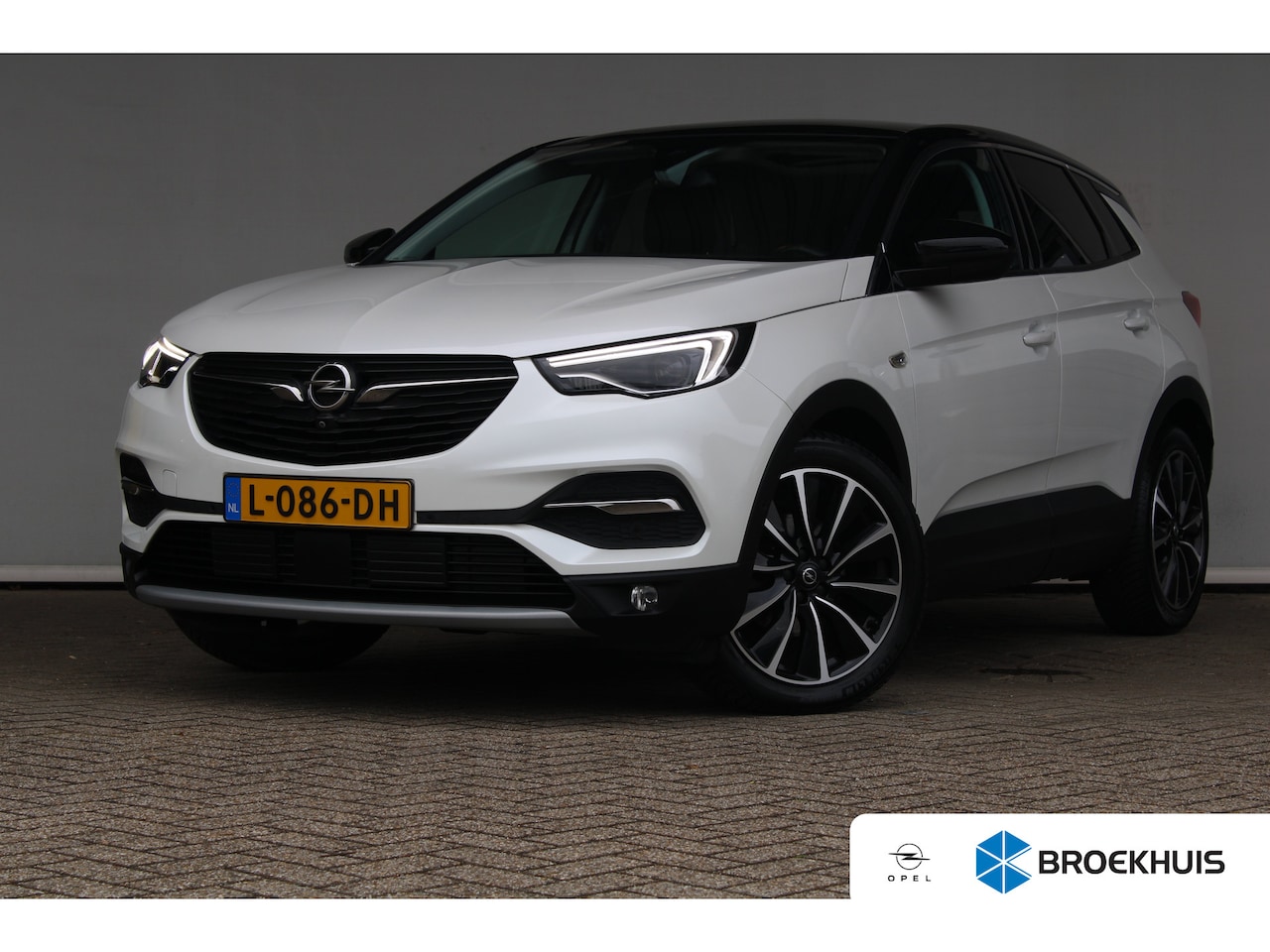 Opel Grandland X - 1.6 Turbo Ultimate | Afneembare trekhaak | Panoramadak | Elektrische kofferklep | Voorruit - AutoWereld.nl