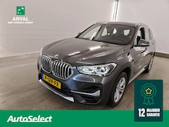 BMW X1 - SDrive20i 178pk Automaat Business Edition Plus | xLine | Trekhaak | Leder met sportstoelen