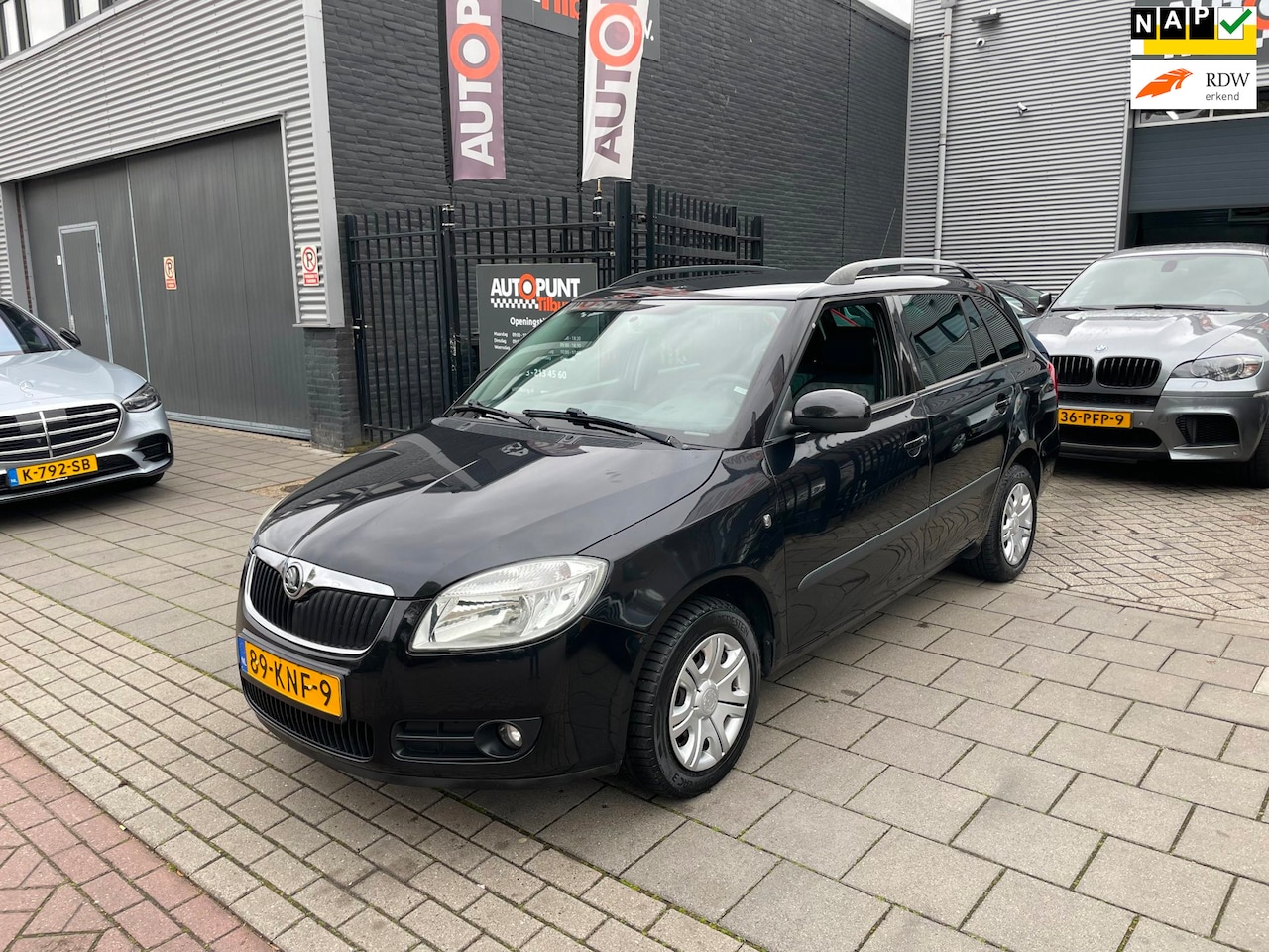 Skoda Fabia Combi - 1.2-12V Tour Trekhaak Cruise Airco NAP APK - AutoWereld.nl
