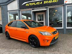Ford Focus - 2.5 ST / CLIMAT / XENON / NAVI