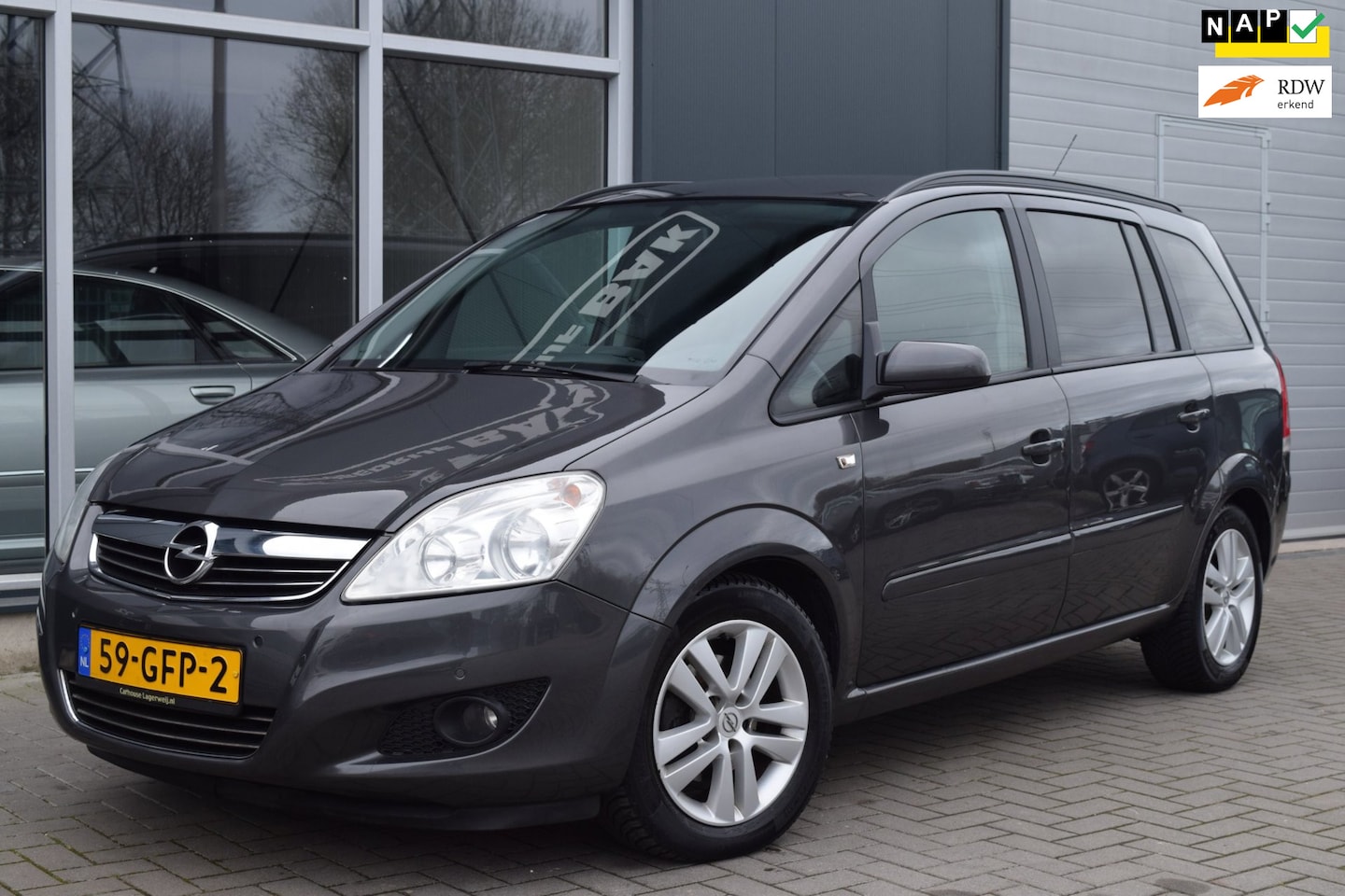 Opel Zafira - 1.6 Cosmo | LPG G3 | Clima | Cruise | NAP + APK 3-2027 - AutoWereld.nl