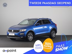 Volkswagen T-Roc - 1.0 TSI Style Business 110 PK | Navigatie | Parkeersensoren | Camera | Digitaal dashboard