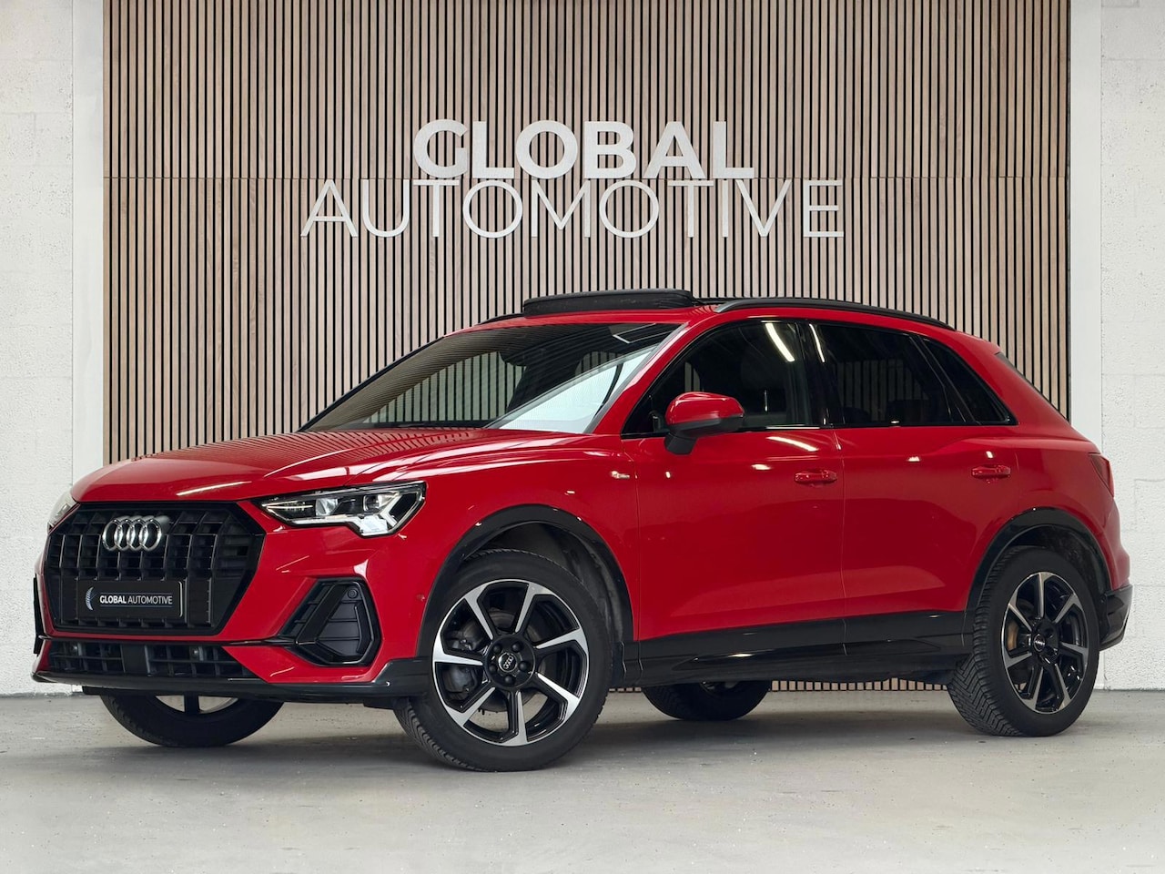 Audi Q3 - 35 TFSI Pro Line S line - PANO - CAMERA - B&O - AutoWereld.nl