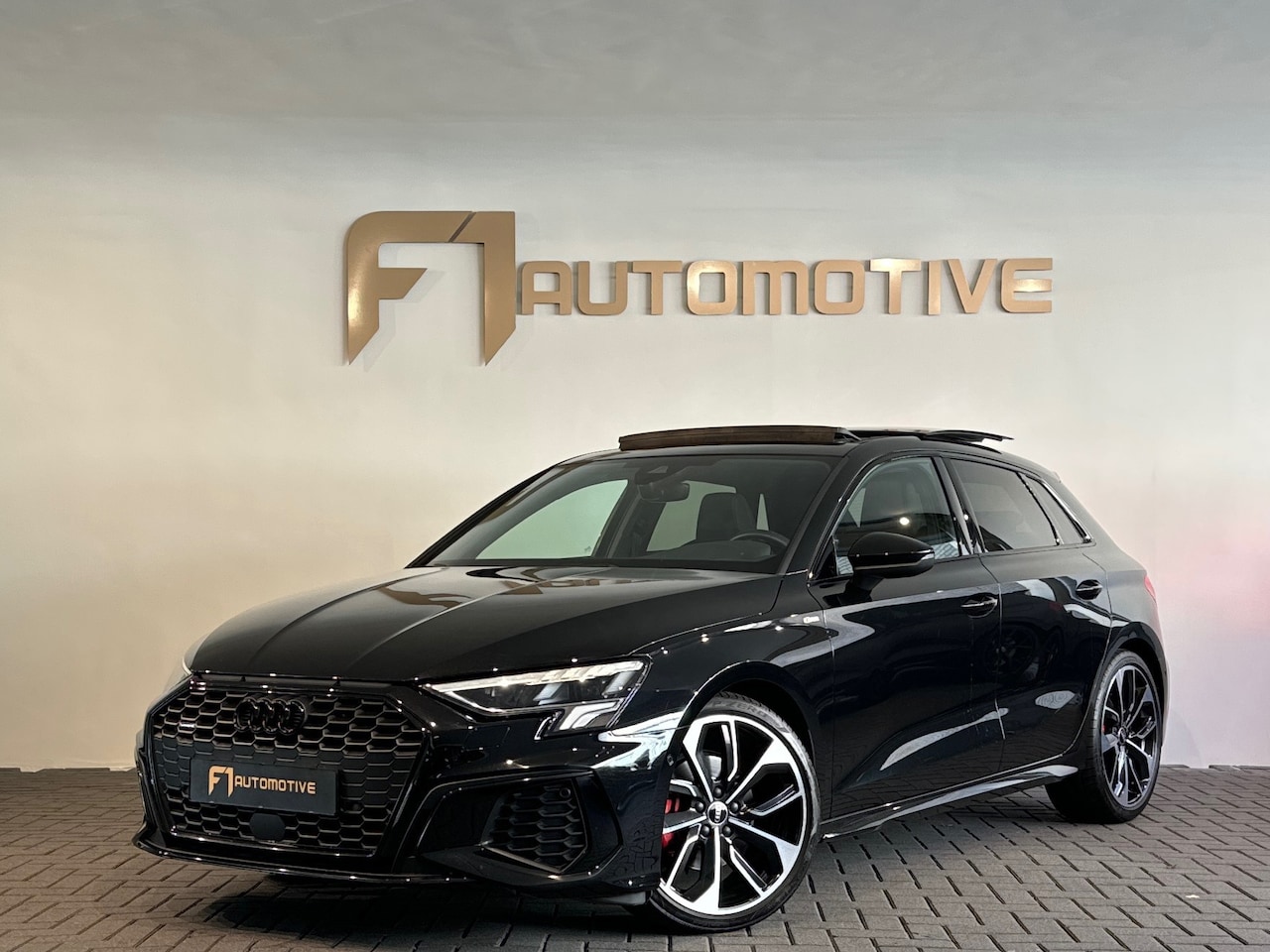 Audi A3 Sportback - 40 TFSI Quattro Pano|RS Seat|Sfeer|Keyless - AutoWereld.nl