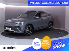 Volkswagen Tiguan - 1.5 eHybrid R-Line Edition 272 pk Automaat (DSG) | Verlengde garantie | Navigatie | Panora