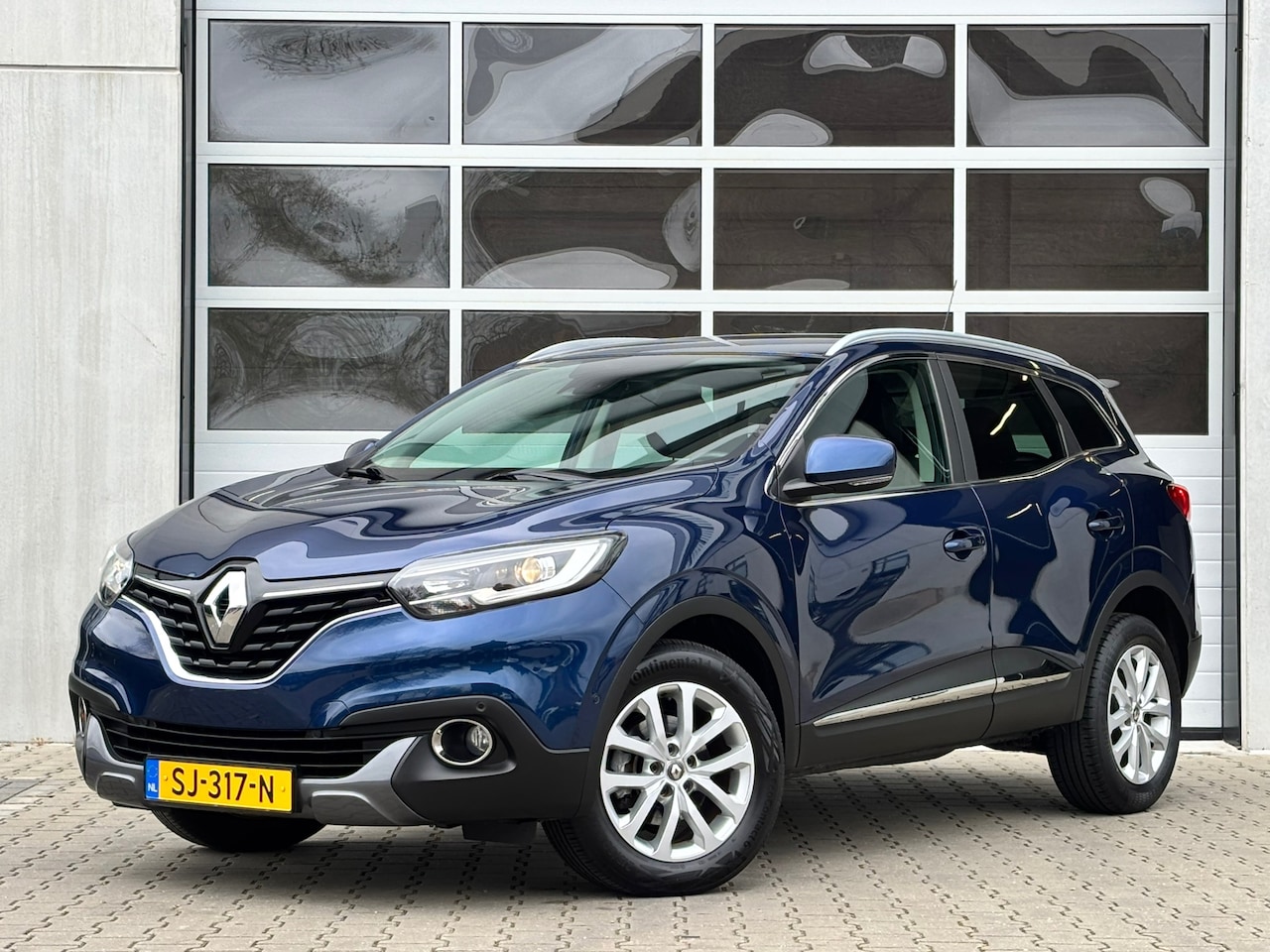Renault Kadjar - 1.2 TCe Intens | Automaat | Keyless | Navi - AutoWereld.nl