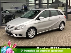 Mercedes-Benz B-klasse - 200 automaat, cruise, stoelverwarming, parkeersensoren