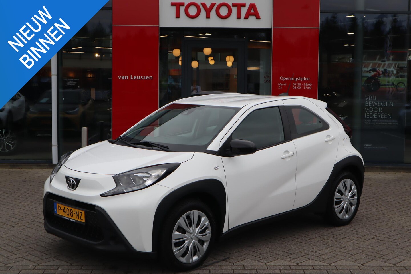 Toyota Aygo X - PLAY AUTOMAAT CAMERA AD-CRUISE APPLE/ANDROID ALL-SEASON NL-AUTO DEALERONDERHOUDEN - AutoWereld.nl