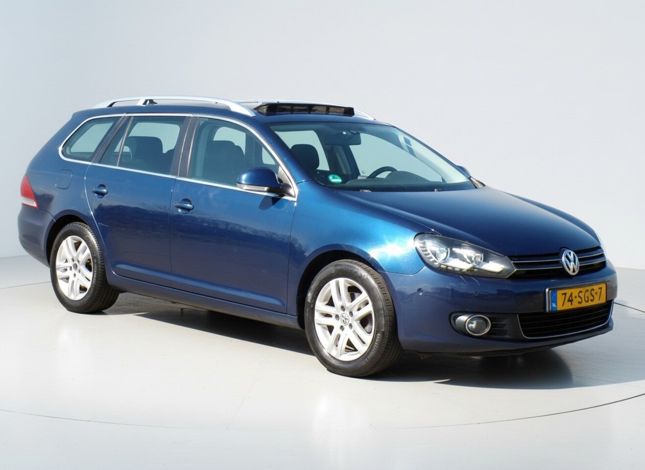 Volkswagen Golf Variant - 1.2 TSI Highline BlueMoti|Pano|Xenon - AutoWereld.nl