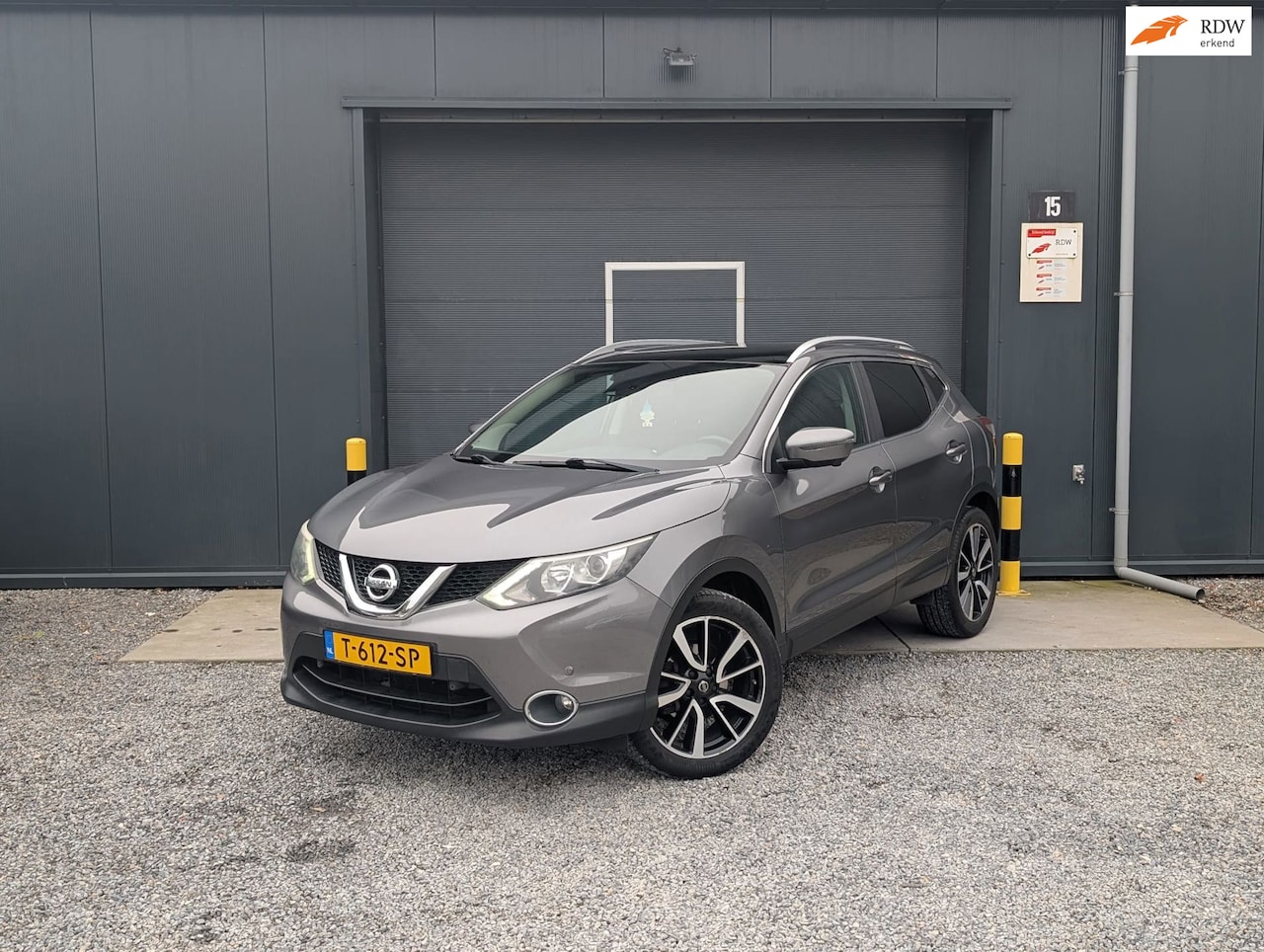 Nissan Qashqai - 1.2 Acenta 1.2 Acenta, NAP, AIRCO, PANO VAST - AutoWereld.nl