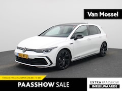 Volkswagen Golf - 1.5 eTSI R-Line Business | Automaat | Panoramadak | Camera | Navigatie | Stoelverwarming |