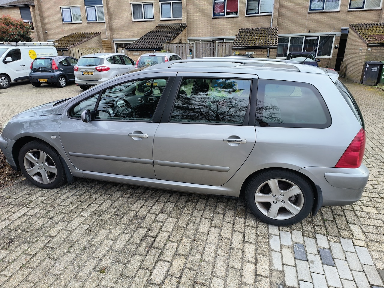 Peugeot 307 SW - 2.0 16V - AutoWereld.nl