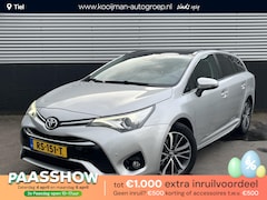 Toyota Avensis Touring Sports - 1.8 VVT-i Executive Automaat, Panoramadak, Trekhaak, Navigatie, LMV, Cruise control, Achte