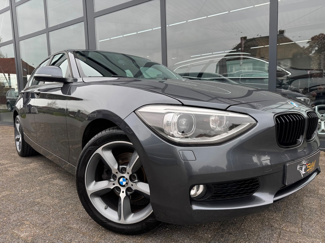 BMW 1-serie - 118i Business Xenon | Navi. - AutoWereld.nl