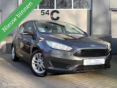 Ford Focus - 1.0 Trend Edition Trekhaak/navi zeer nette auto
