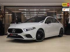 Mercedes-Benz A-klasse - 200 AMG NAP /Pano/Carplay/Sfeerver/Blindspot/VOL