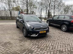 Kia Niro - 1.6 GDi Hybrid DynamicLine TREKHAAK CAMERA HALF LEER