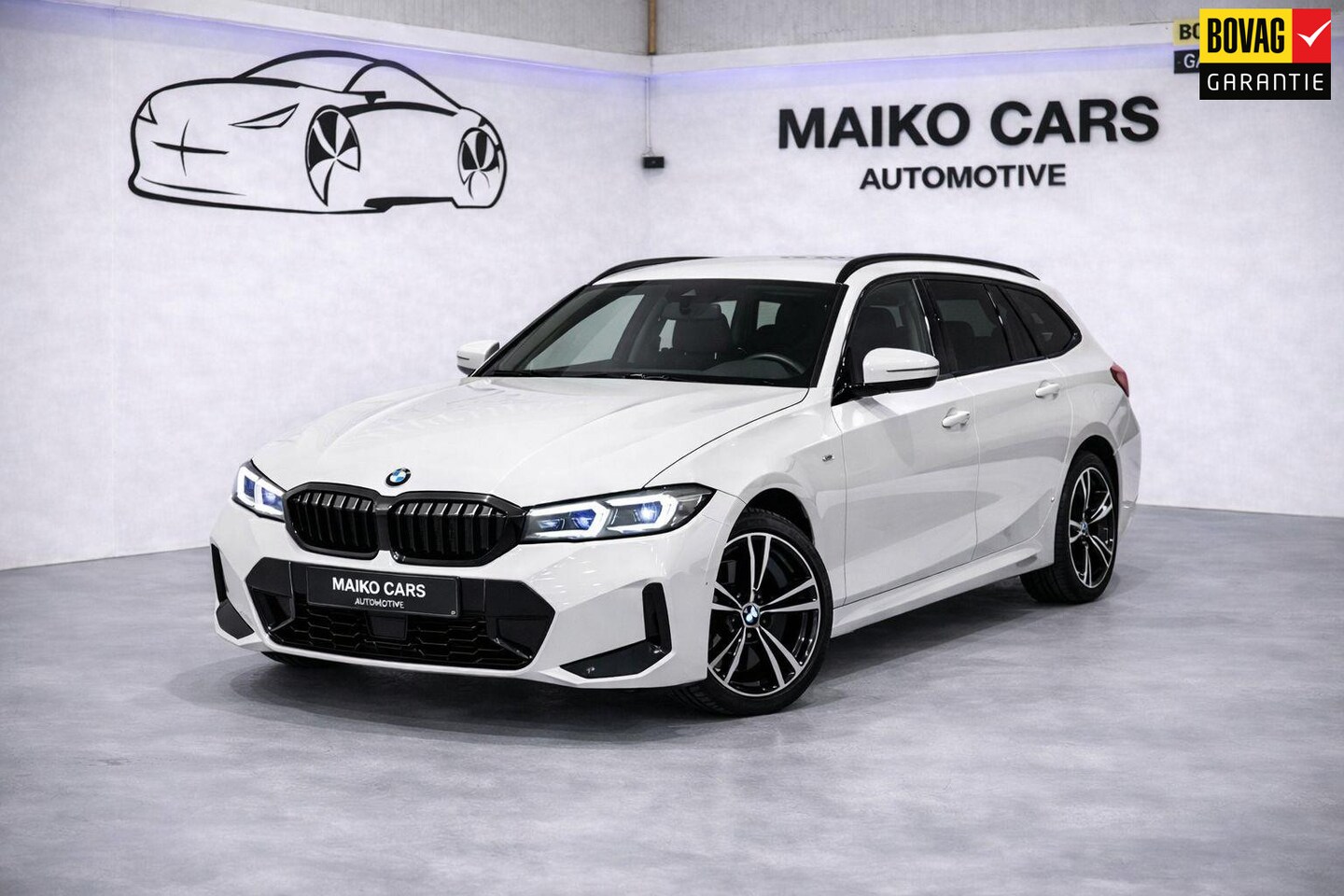BMW 3-serie Touring - 330e M-Performance |Carbon|Pilot Drive - AutoWereld.nl