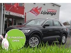 Volkswagen T-Roc - 1.5 TSI Style Carplay | PDC | Trekhaak | LMV | Adaptive Cruise | Bluetooth