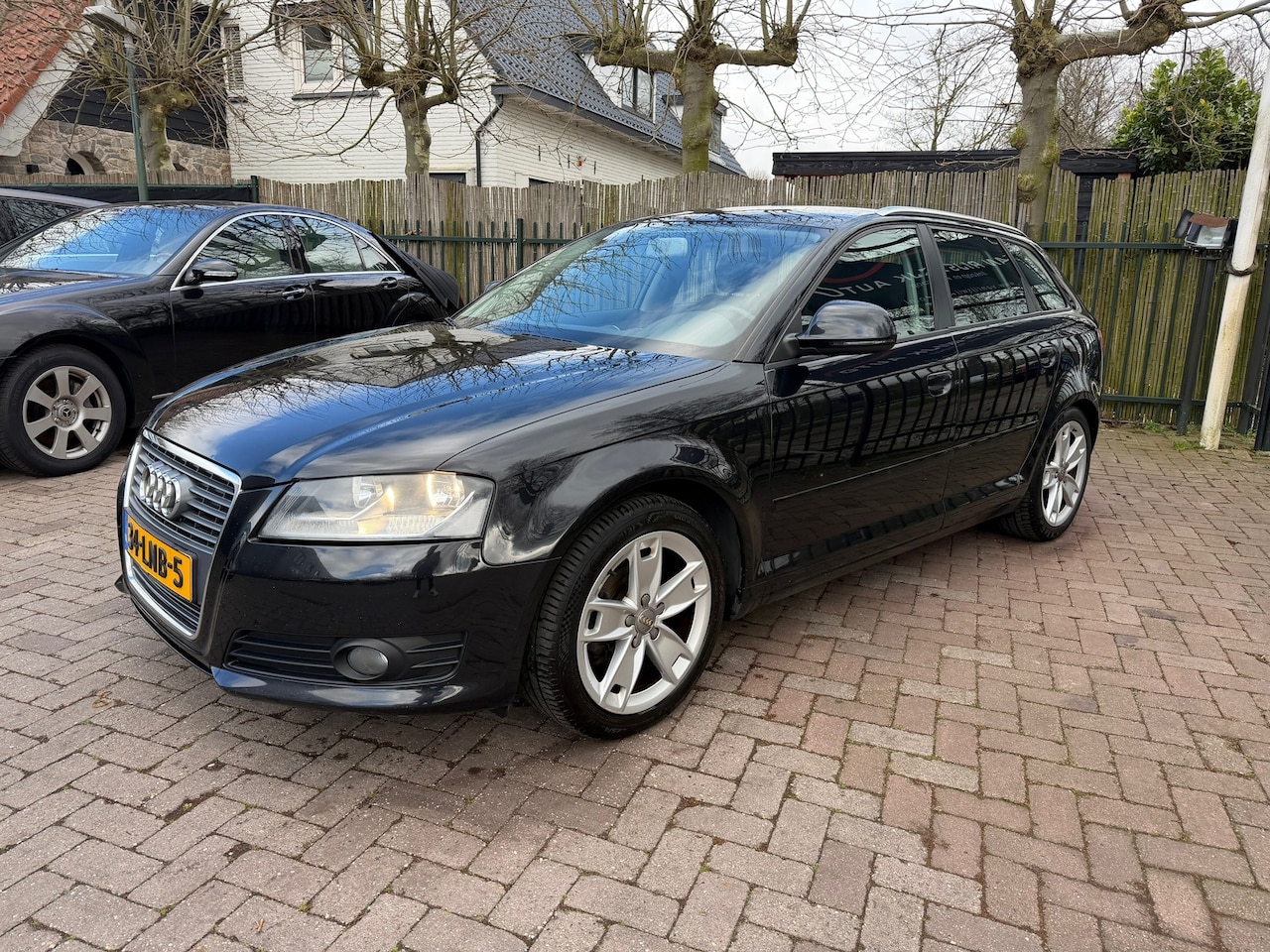 Audi A3 Sportback - 1.4 TFSI Ambiente Airco Cruise Trekhaak Stoelverw. APK 11-2026 - AutoWereld.nl
