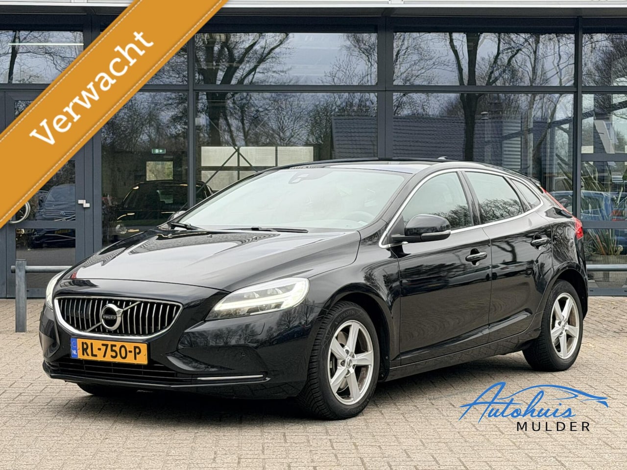Volvo V40 - 1.5 T2 Nordic+ | Automaat | Pano | Leer |Cruise |Led | Camera - AutoWereld.nl