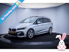 BMW 2-serie Gran Tourer - 220i 7p. M-SPORT PANO | ALCANTARA | CAMERA | STOELVERW | NAVI | ELEK KLEP | LMV 18''