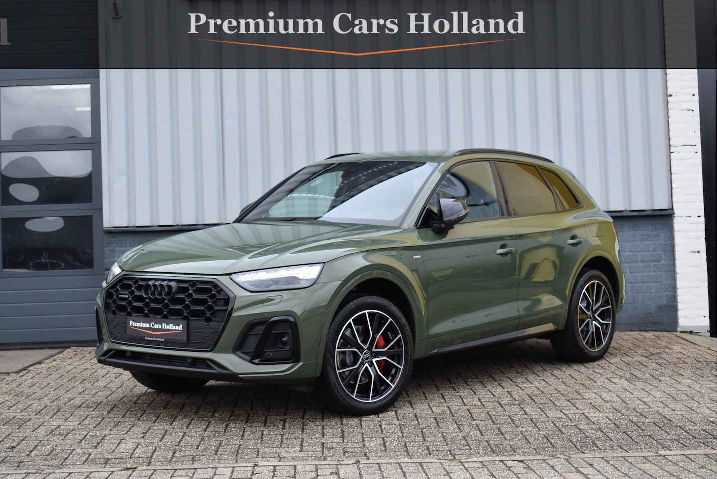 Audi Q5 - 50 TFSI e S-Line 299 Pk Black Optik Matrix Leder Navi Carbon 20 Inch Trekhaak - AutoWereld.nl