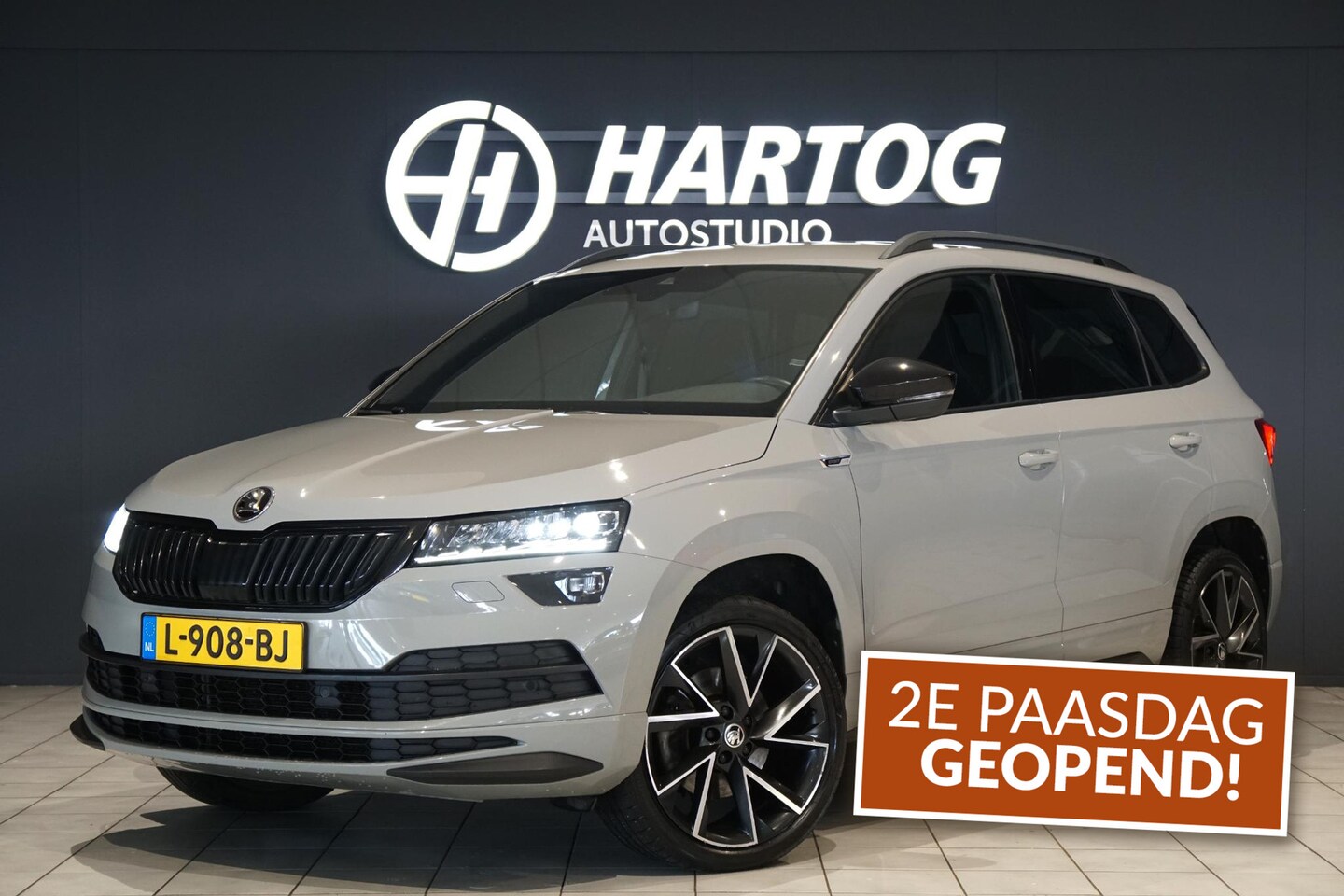 Skoda Karoq - 1.5 TSI ACT Sportline Business *EERSTE EIGENAAR* + KEYLESS / CAMERA / CANTON AUDIO / TREKH - AutoWereld.nl