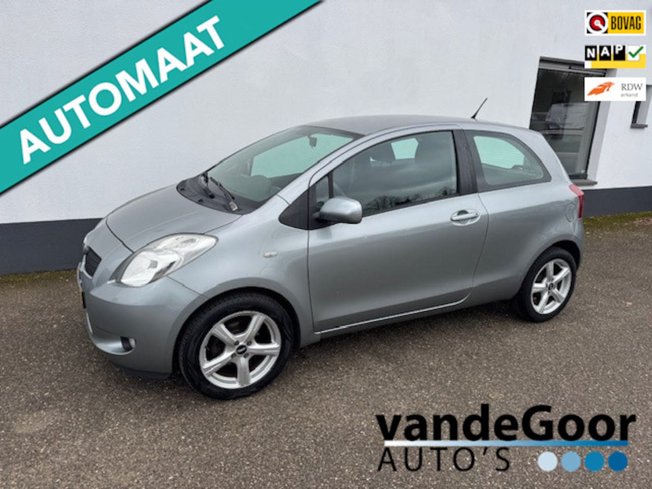 Toyota Yaris - 1.3 VVT-i Sol 1.3 VVTi Sol, '08, aut., airco, apk 05-2027 ! - AutoWereld.nl