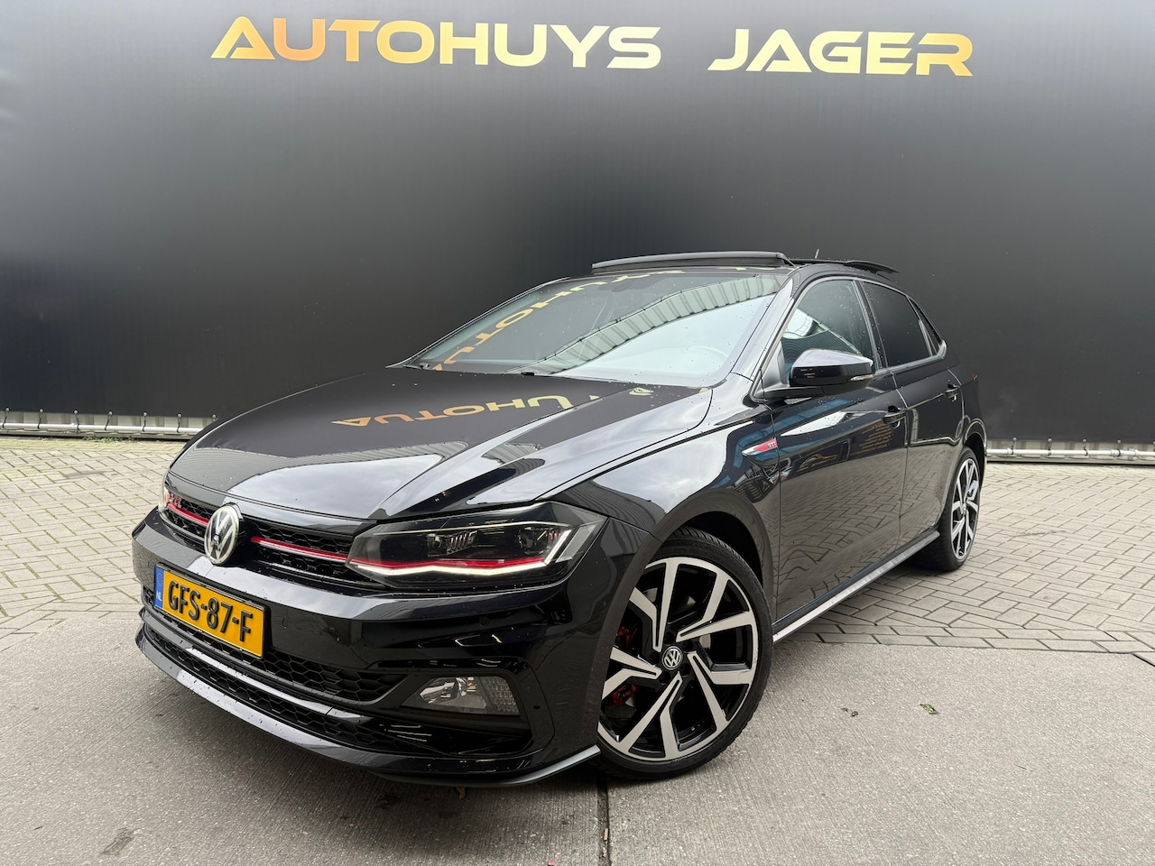 Volkswagen Polo - 2.0 TSI GTI Pano Virtual Beats Camera Carplay Automaat - AutoWereld.nl