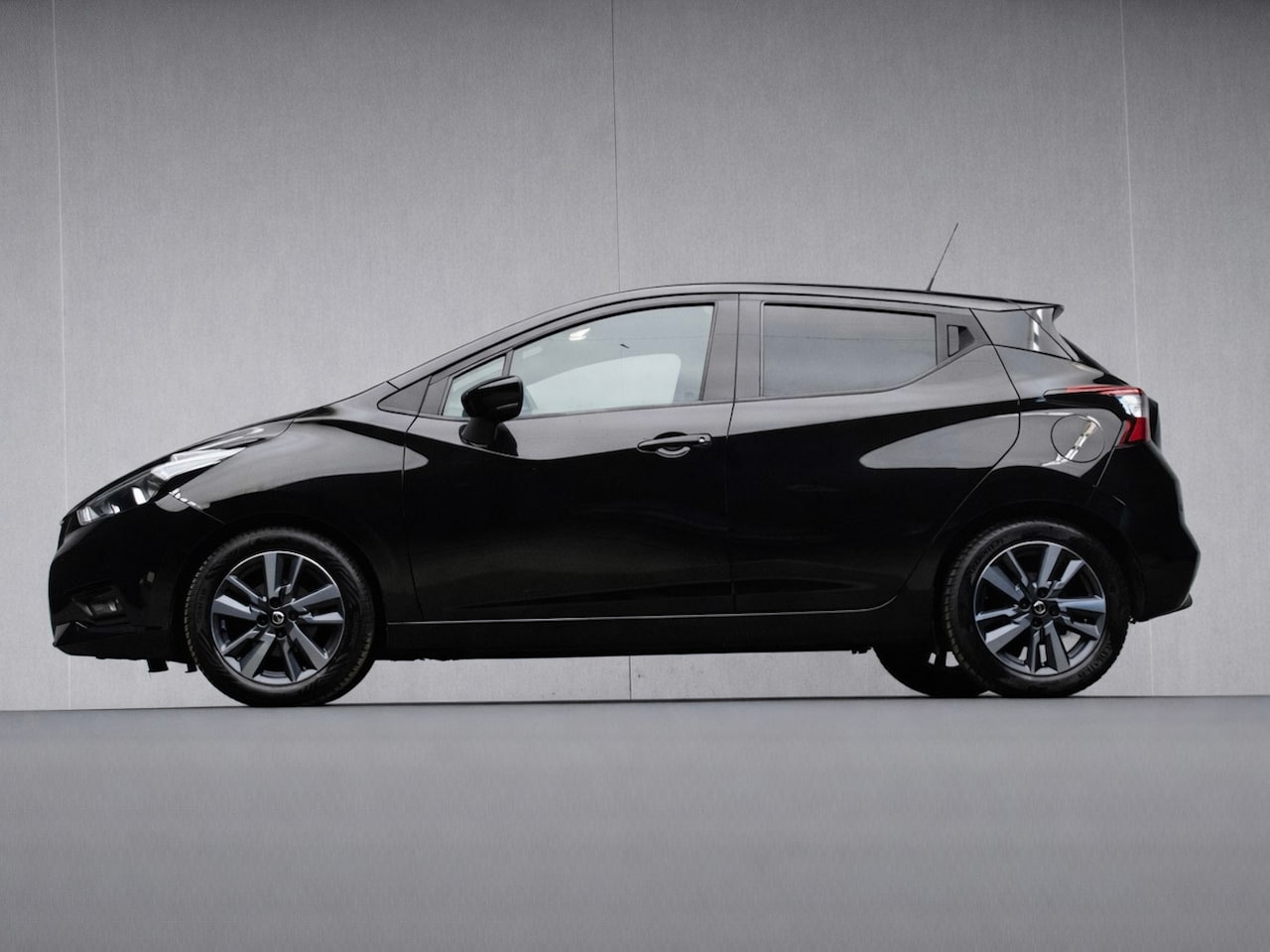 Nissan Micra - 0.9 IG-T N-Connecta Sport (NAVI,CAMERA,PDC,CLIMATE,CRUISE,GETINT,ELEKTRISCH PAKKET,SPORTST - AutoWereld.nl