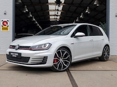 Volkswagen Golf - 2.0 TSI GTI Performance *Apple Carplay | Cruise | Clima | 19" | Stoelverwarming | Keyless