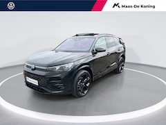 Volkswagen Tiguan - 1.5eHybrid 150kW/204PK R-Line Black Style DSG · Panoramadak · Harman Kardon · Trekhaak · 3