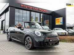 MINI Cabrio - 2.0 JCW, 231 PK, *Rebel Green*, NL Auto, NAP, Nieuwstaat