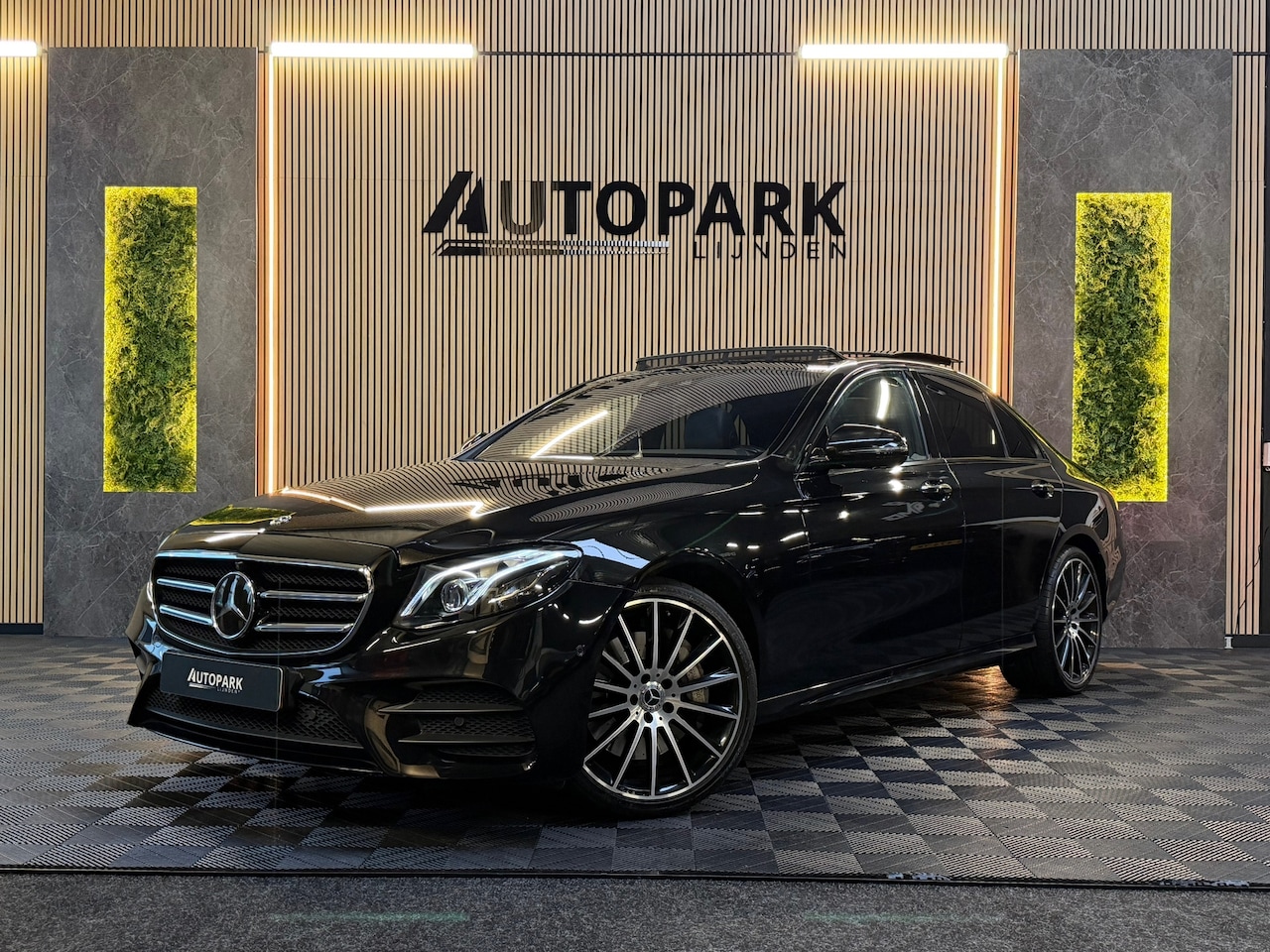 Mercedes-Benz E-klasse - 400 4Matic Premium Plus |AMG|PANO|BURMESTER|360CAM|MEMORY|KEYLESS|SFEERVERLICHTING|333PK|B - AutoWereld.nl