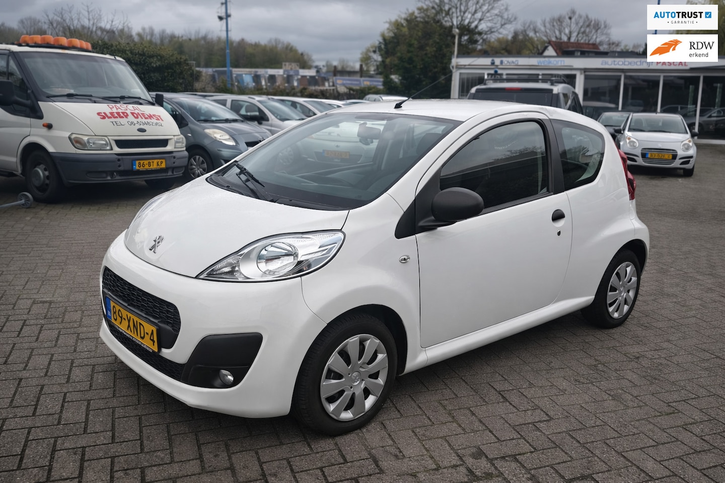 Peugeot 107 - 1.0 Acces- Airco- Carplay-NAP! - AutoWereld.nl