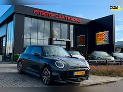 MINI Mini-Electric - Cooper SE John Cooper Works XL 54.2 kWh, Pano, Stuurwiel Verwarming, 360 Camera,
