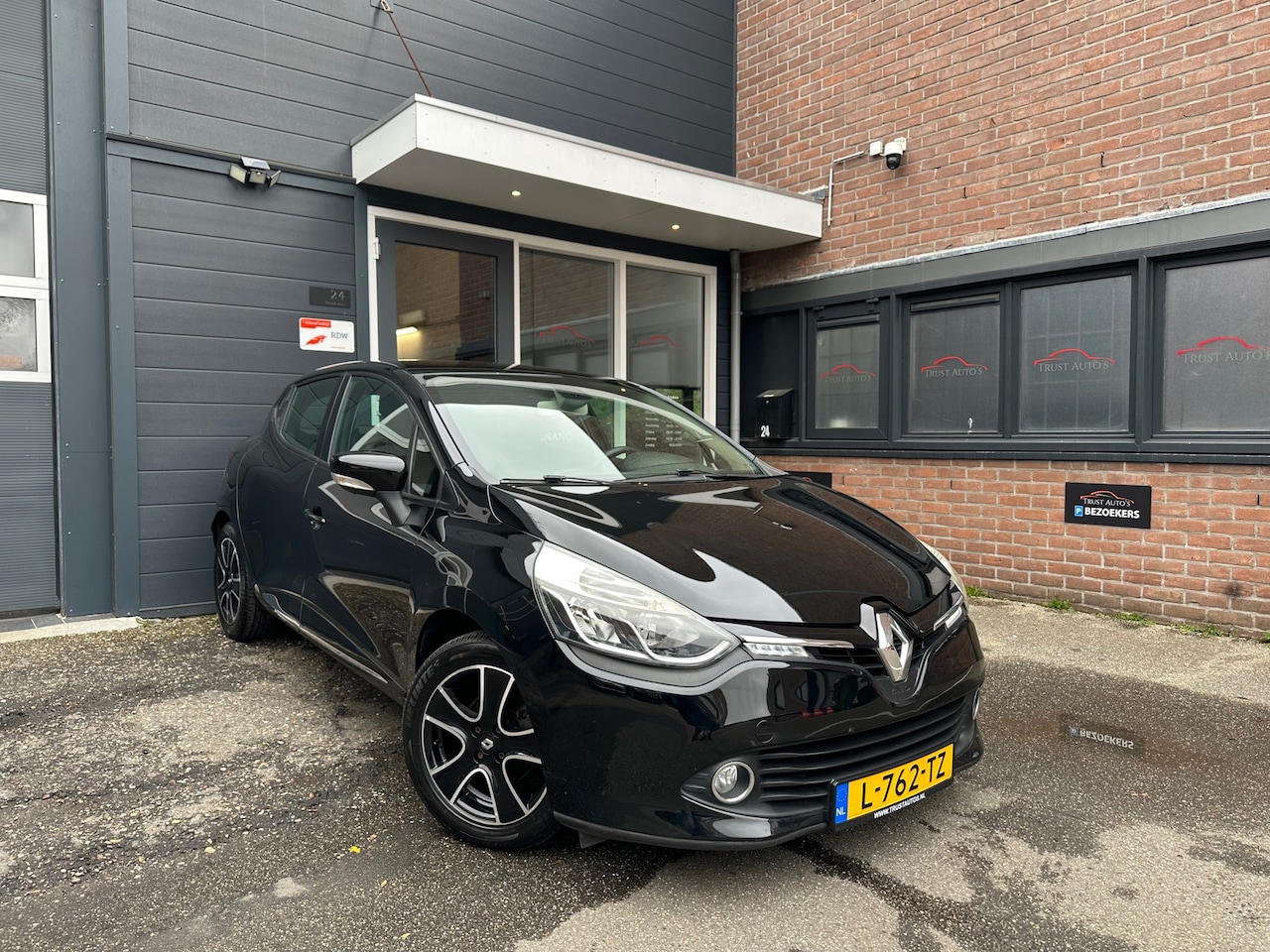 Renault Clio - 1.2 Night & Day|Pdc|Cruise|Navi|Airco|Led|Bleutooth - AutoWereld.nl