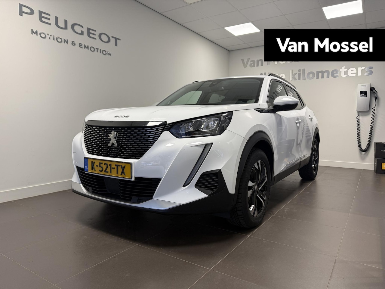 Peugeot 2008 - 1.2 PureTech Allure 100 PK | Navigatie | Apple Carplay/Android Auto | Camera | Trekhaak - AutoWereld.nl