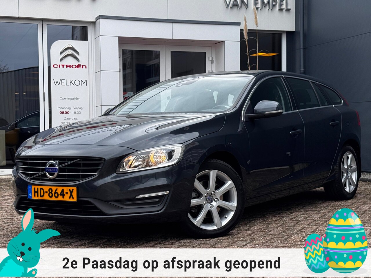 Volvo V60 - 1.5 T3 Momentum | 150 PK | Trekhaak | Distributieriem vervangen |NL-Auto | Navigatie | Par - AutoWereld.nl