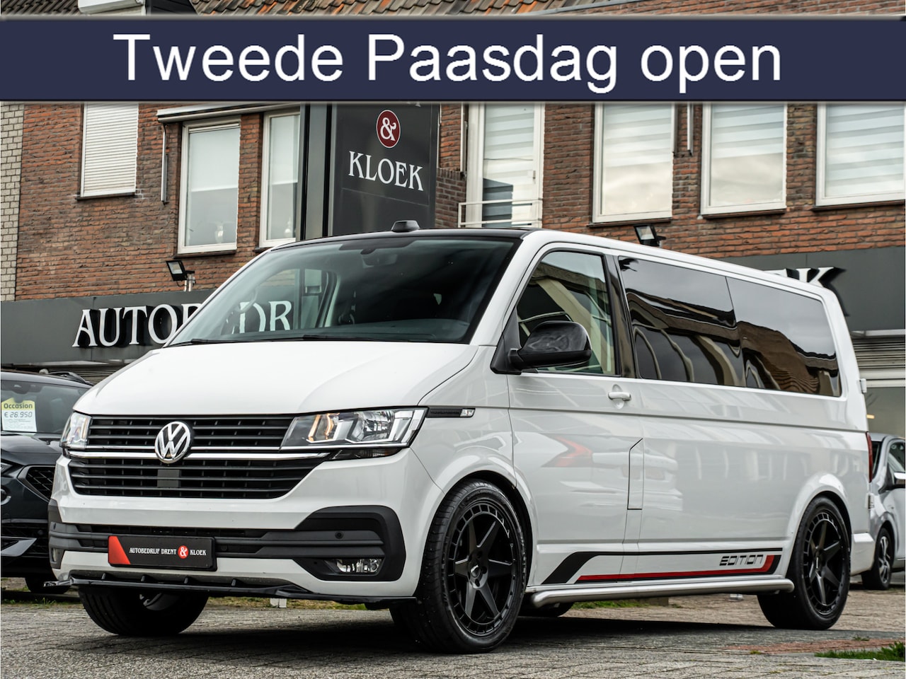 Volkswagen Transporter - 2.0 TDI L2H1 30 DC 5 PERSOONS 20 INCH SIDEBARS MAXTON APPLE CARPLAY - AutoWereld.nl