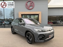 Volkswagen Tiguan - 1.5 eHybrid R-Line | Black line | 360 Camera | Trekhaak | Dode hoek | IQ light | Elek. kle