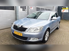 Skoda Octavia Combi - 1.4 TSI Ambition-Airco-Cruise-Trekhaak
