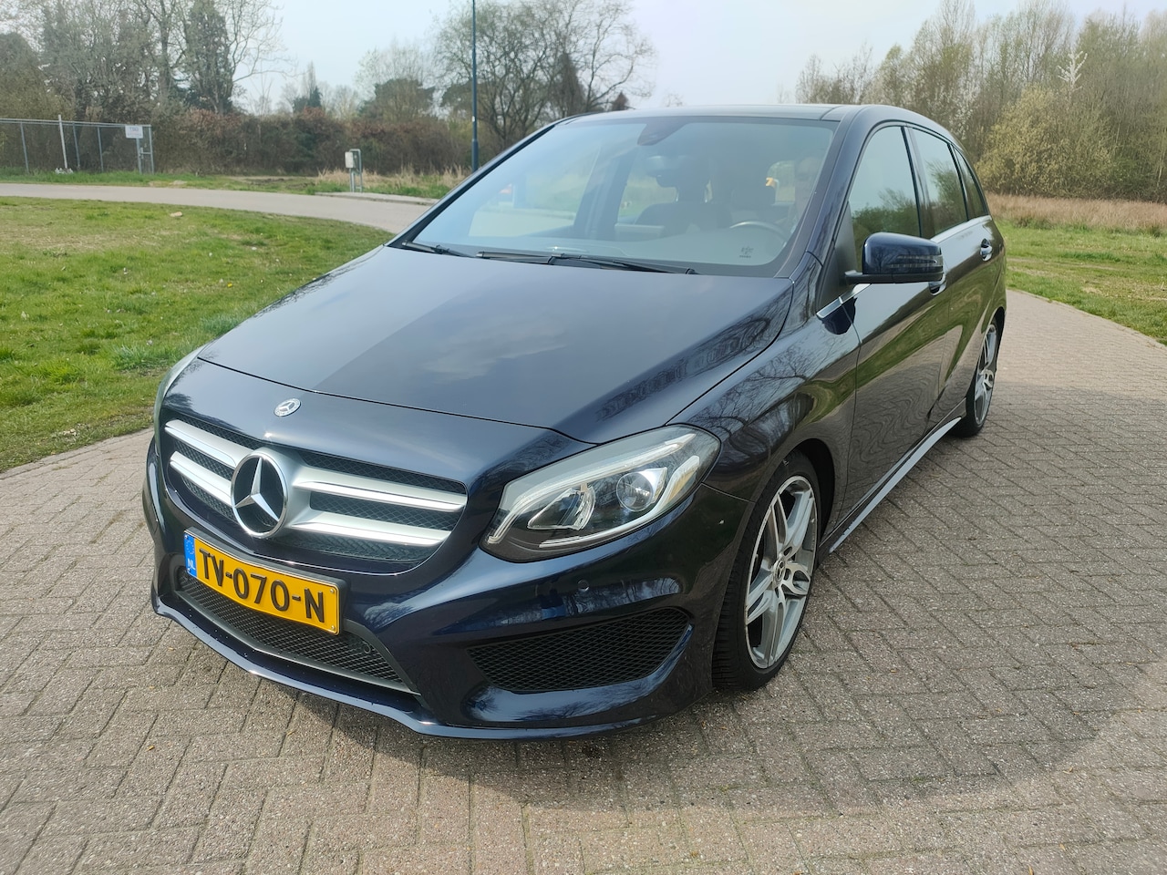 Mercedes-Benz B-klasse - 180 Business Solution AMG - AutoWereld.nl