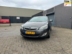 Opel Astra - 1.4 Turbo Cosmo Clima Cruise Navi Leer PDC LM-Wielen