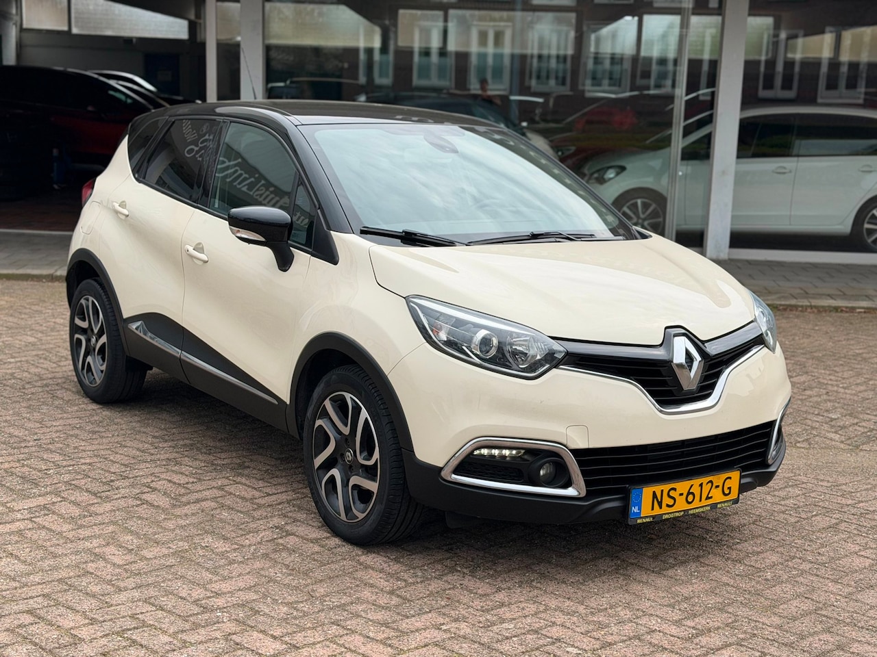 Renault Captur - 0.9 TCe Dynamique|Camera|Nav|Dealer onderhouden|Zojuist beurt gehad|Trekhaak - AutoWereld.nl