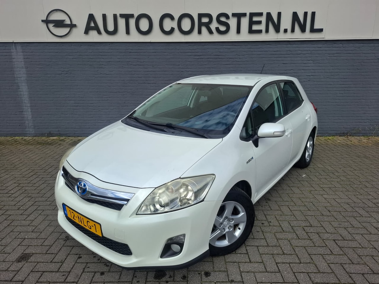 Toyota Auris - 1.8I Full Hybrid Aspiration Navi Ecc Bluetooth Cruise Control Lmv 15" Elek.ramen/spiegels - AutoWereld.nl