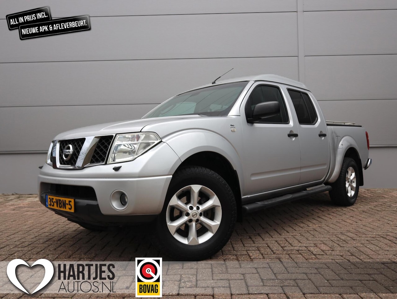 Nissan Navara - 2.5 dCi LE Double Cabine 4WD Automaat NL-auto - AutoWereld.nl