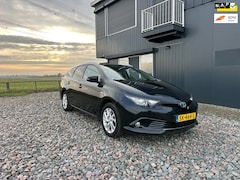 Toyota Auris - 1.8 Hybrid Dynamic Go
